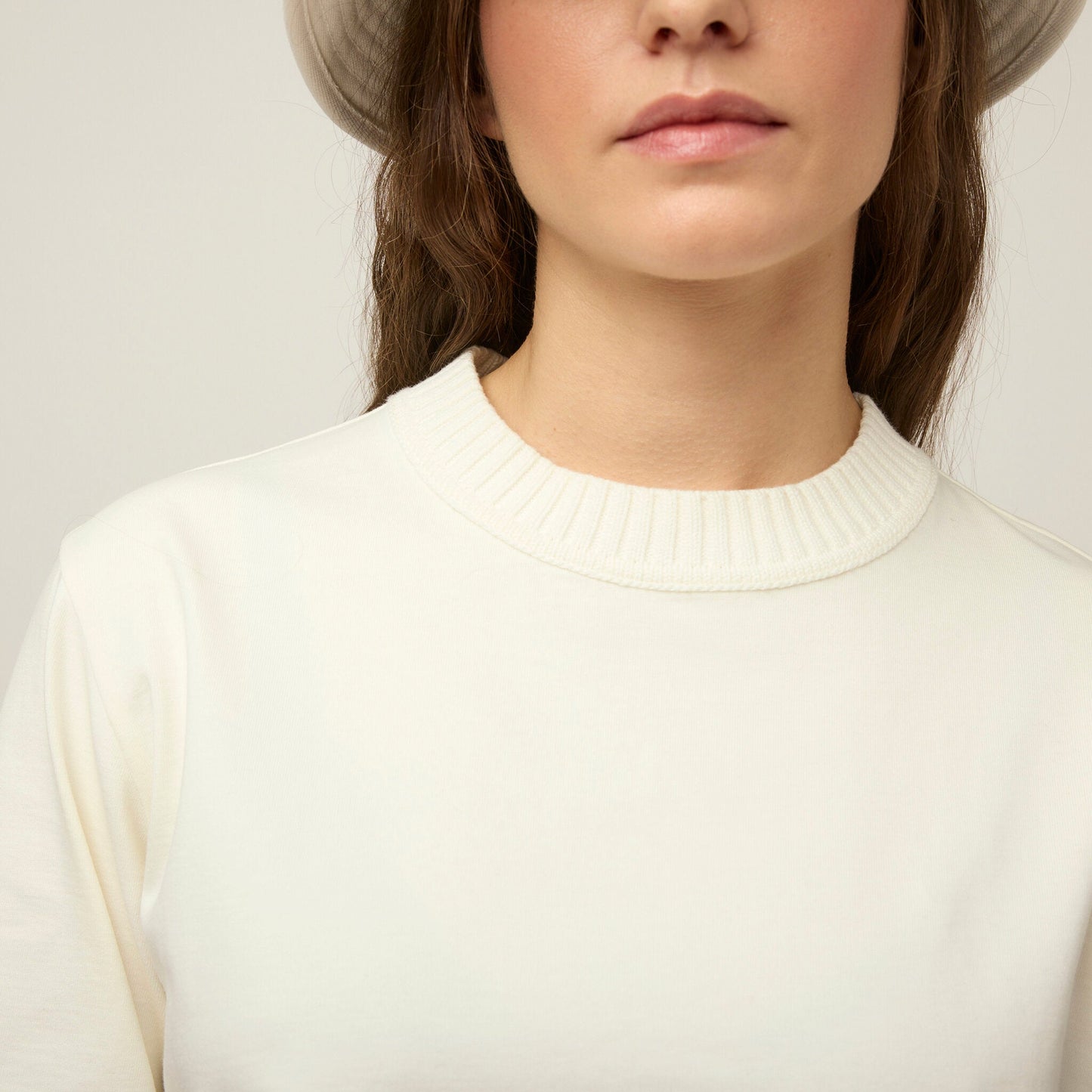 Tilley Rib Neckline Cropped Tee