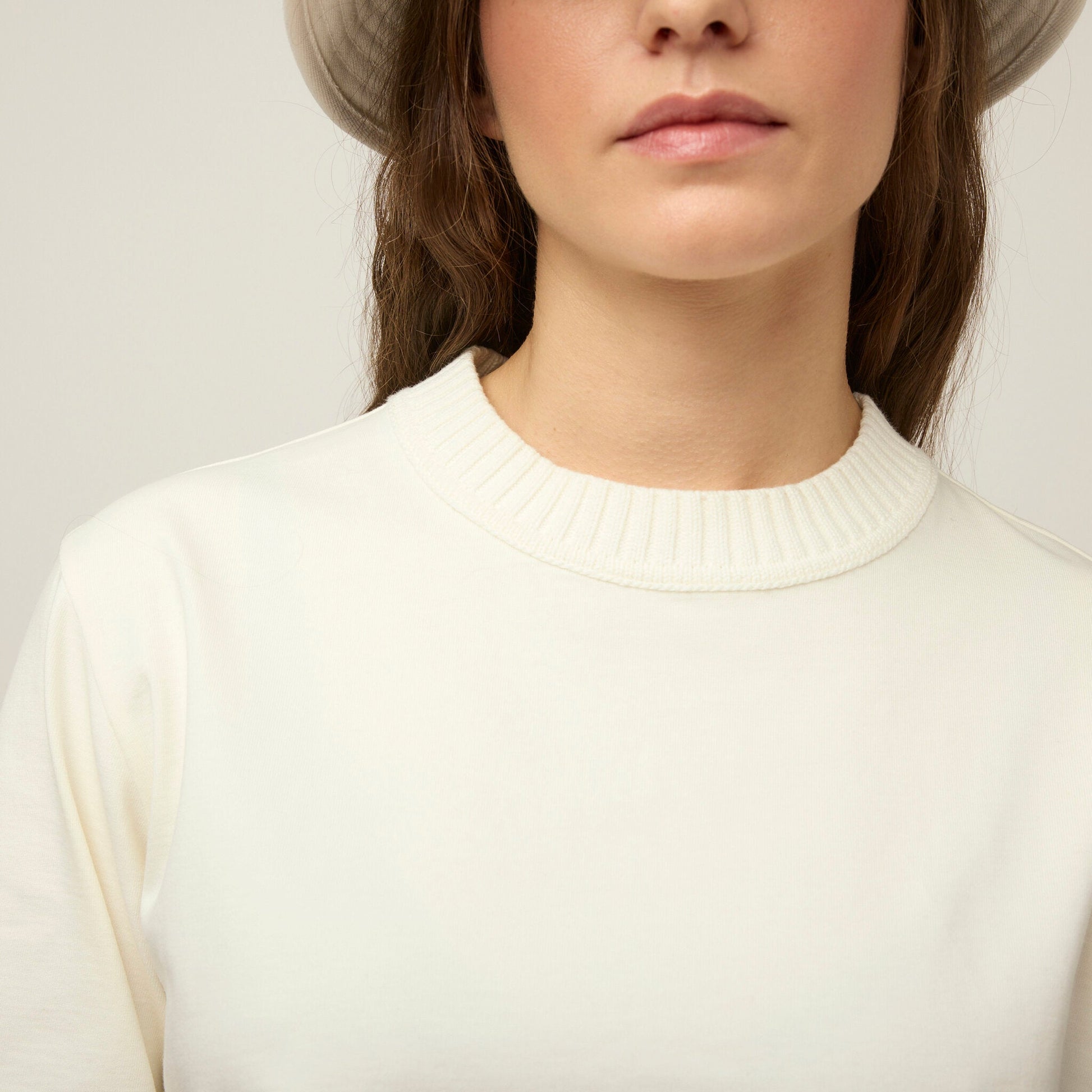 Tilley Rib Neckline Cropped Tee
