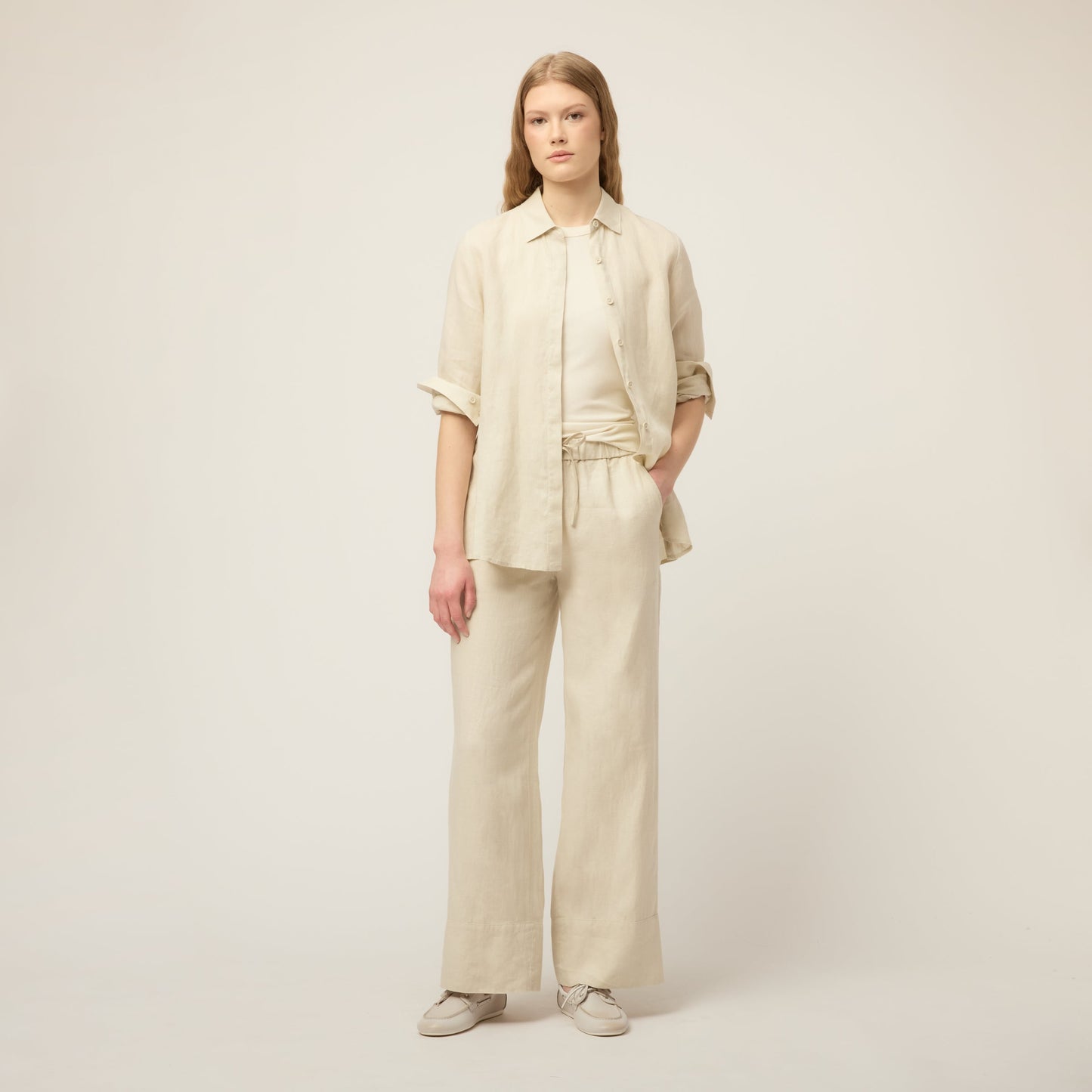 Tilley Linen Pull On Straight Pant