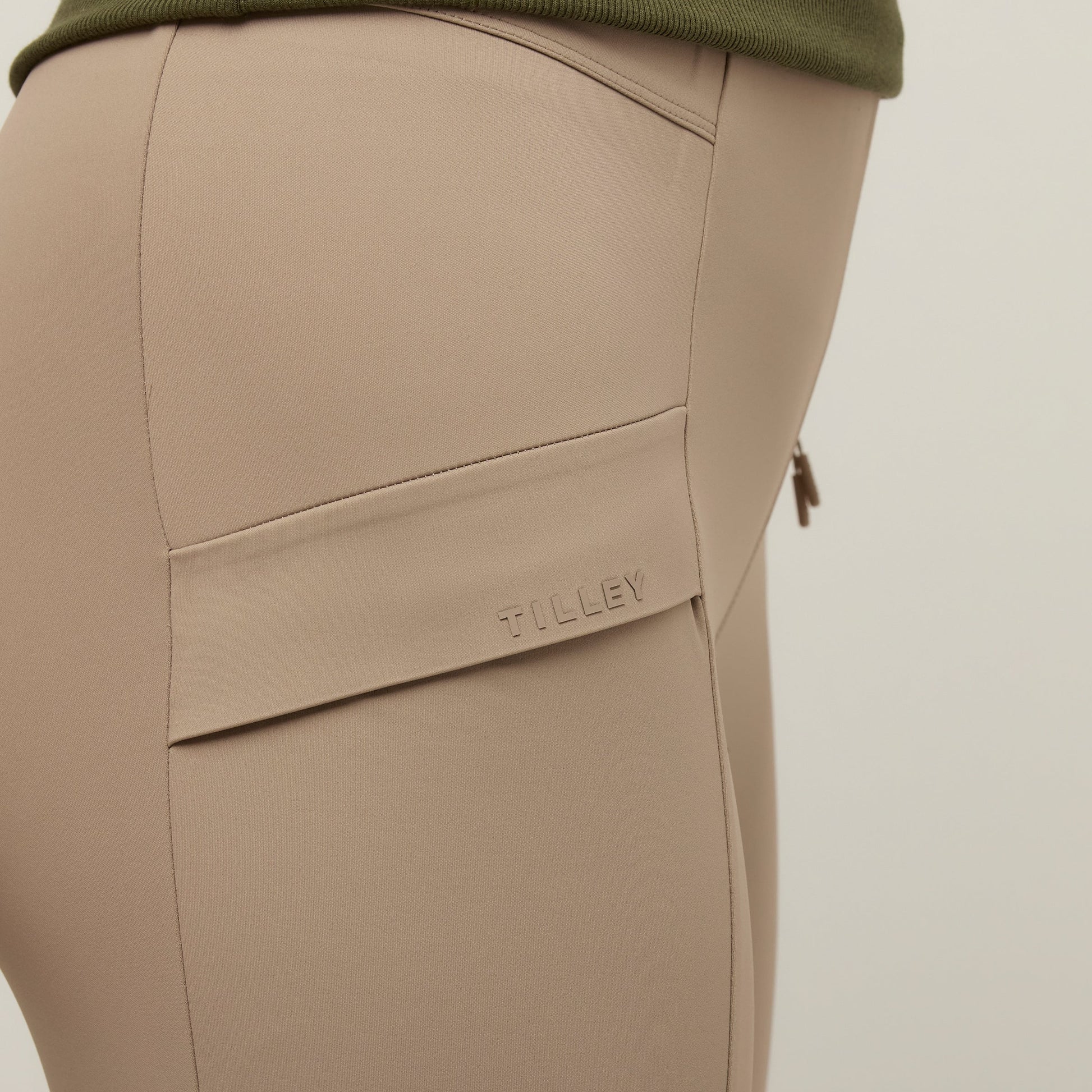 Tilley Compact Capri Legging