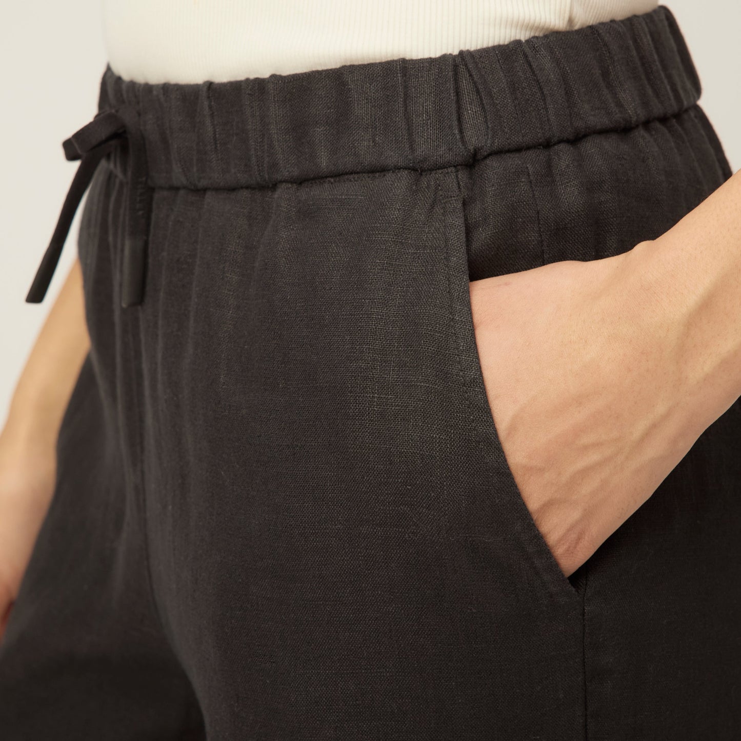 Tilley Linen Pull On Straight Pant